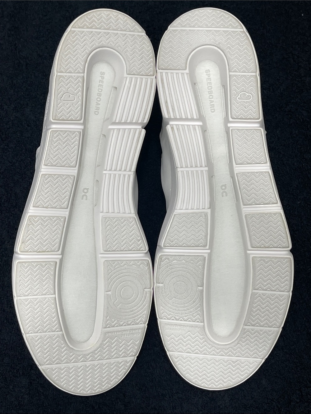 On Cloud Men's Roger Advantage White Leather Low-Top Sneakers Size 11.5 - Picture 4 of 8